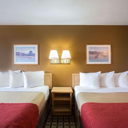 Days Inn By Wyndham Hurricane/Zion National Park Area Exterior photo